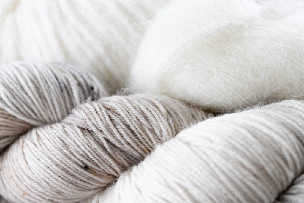Pelote de laine recyclée, matière textile écoresponsable